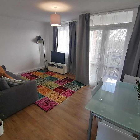 White City Apartment, Your London Stay Ngoại thất bức ảnh